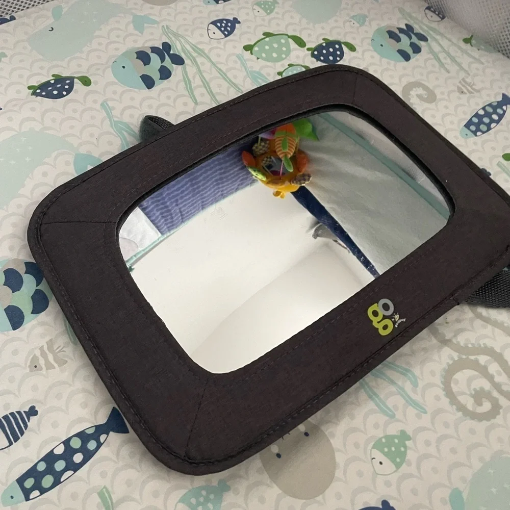 Car seat Mirror and changing pad in Black for baby